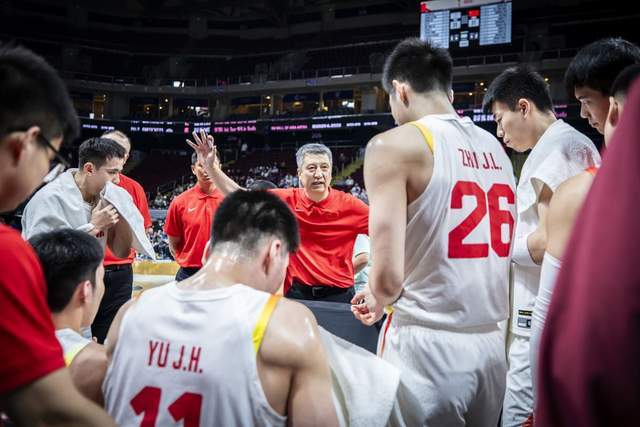 国际足联世界杯-最新排名！日本领跑，韩国第2，中国男篮2胜2负第3，再赢1场出线